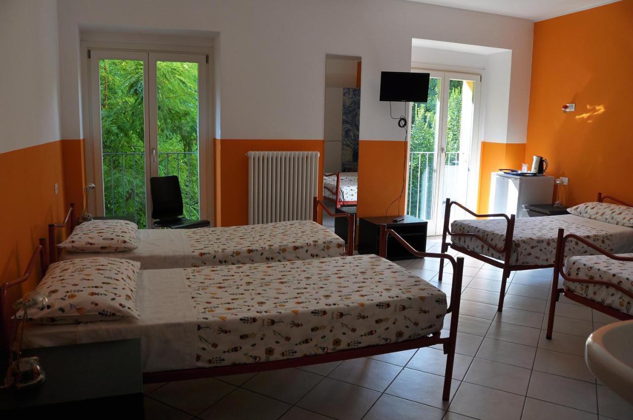 Ostello Residenza Molinatto Oggiono ภายนอก รูปภาพ