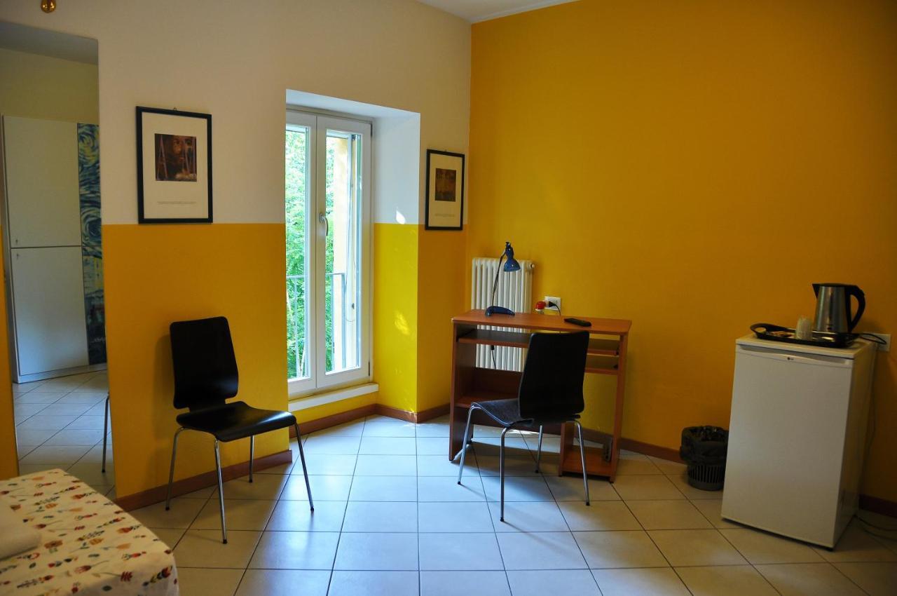 Ostello Residenza Molinatto Oggiono ภายนอก รูปภาพ